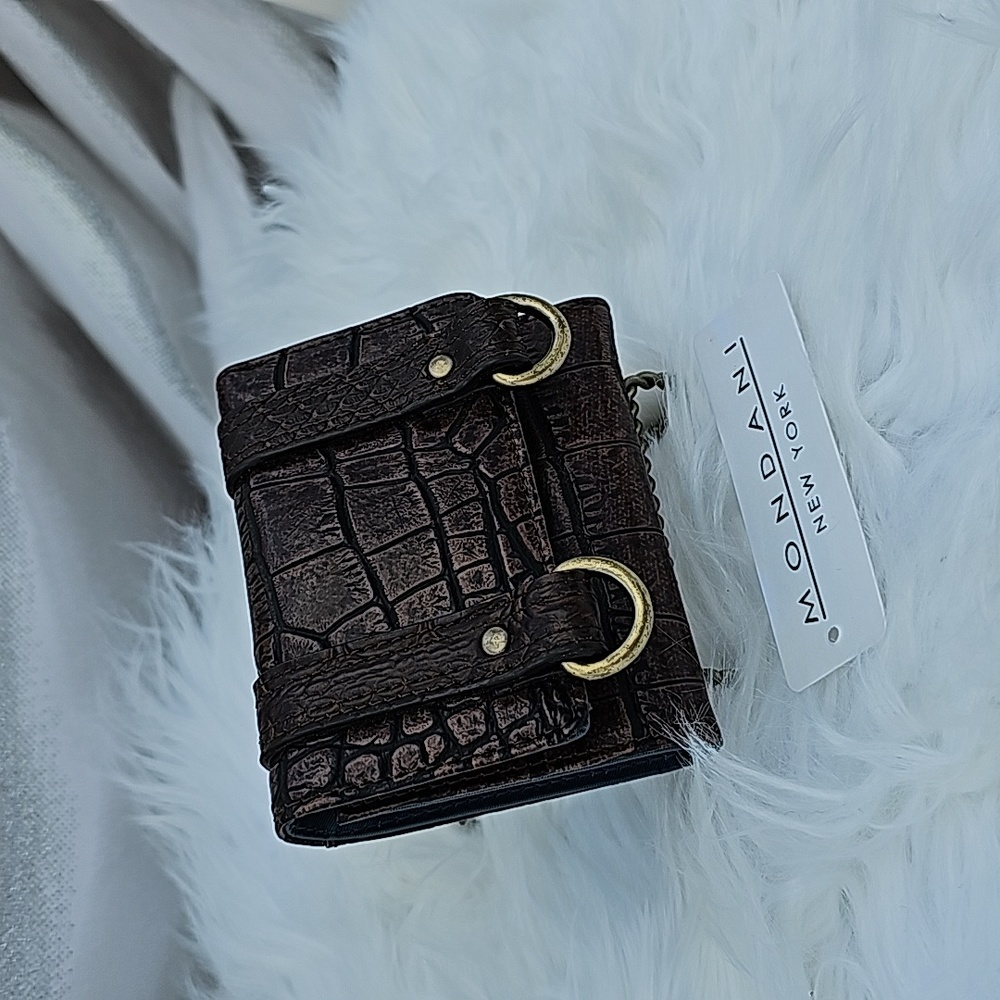 NWT Mondani Leather Trifold